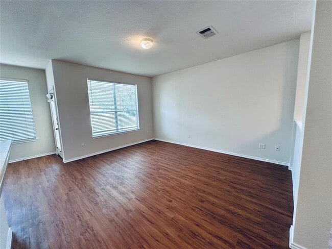 Building Photo - 408 Yucca House Dr
