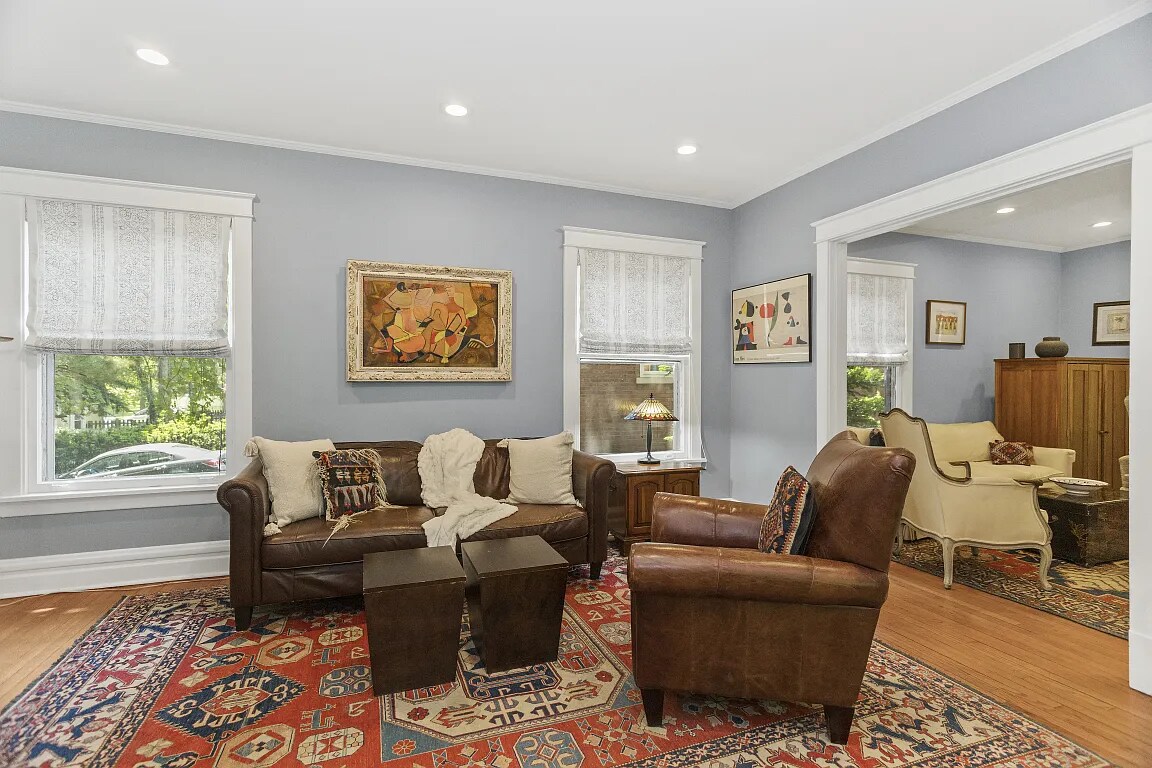 Building Photo - 2353 Ridge Ave