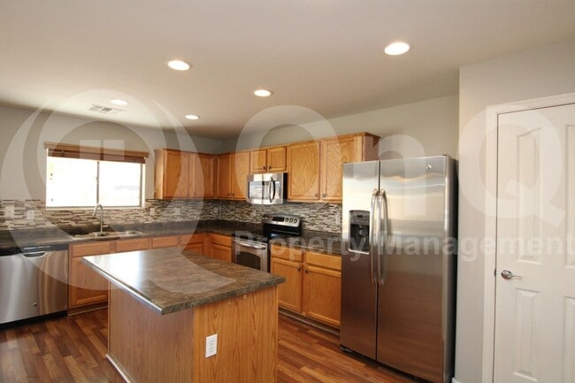 Primary Photo - 44779 W Paitilla Ln
