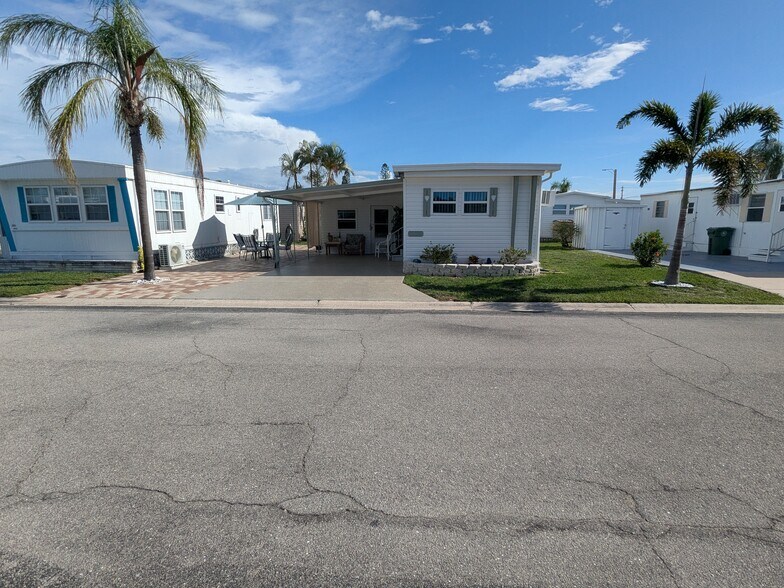 Primary Photo - 1510 23rd Ave W