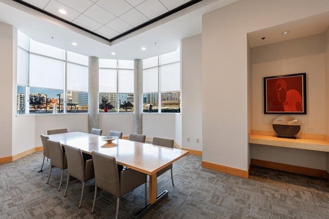 Building Photo - 285 Centennial Olympic Park Dr NW