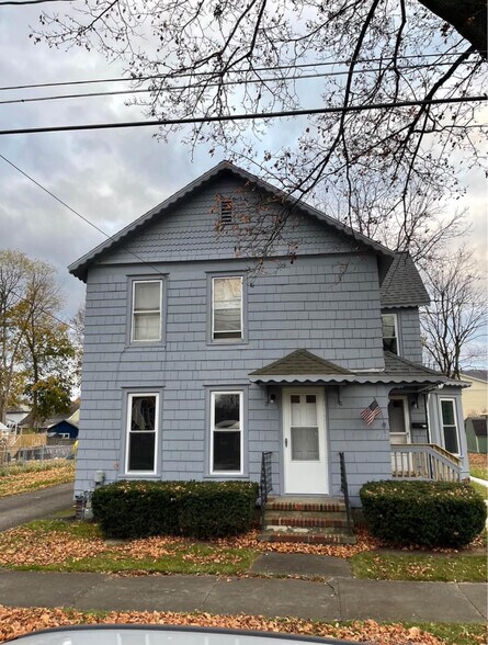 Building Photo - 234 Charles St