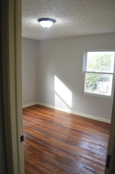Building Photo - 3373 Kimberly Ave