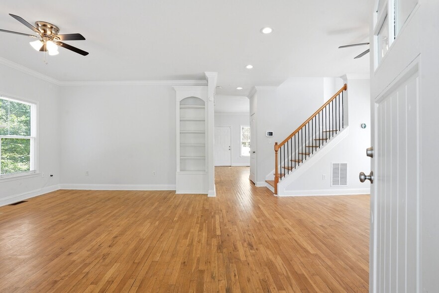 Building Photo - 50 Pope St SW