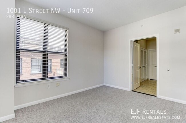 Building Photo - 1001 L St NW