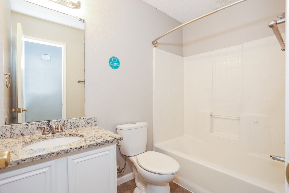 Building Photo - 6406 Brookglen Dr