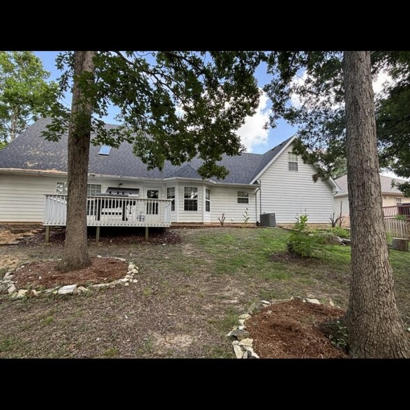 Building Photo - 605 Adens Woods Ct