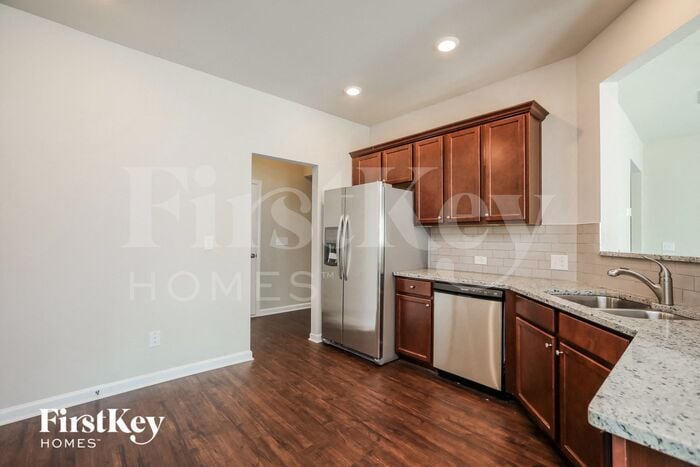 Building Photo - 3100 Baylor Cir