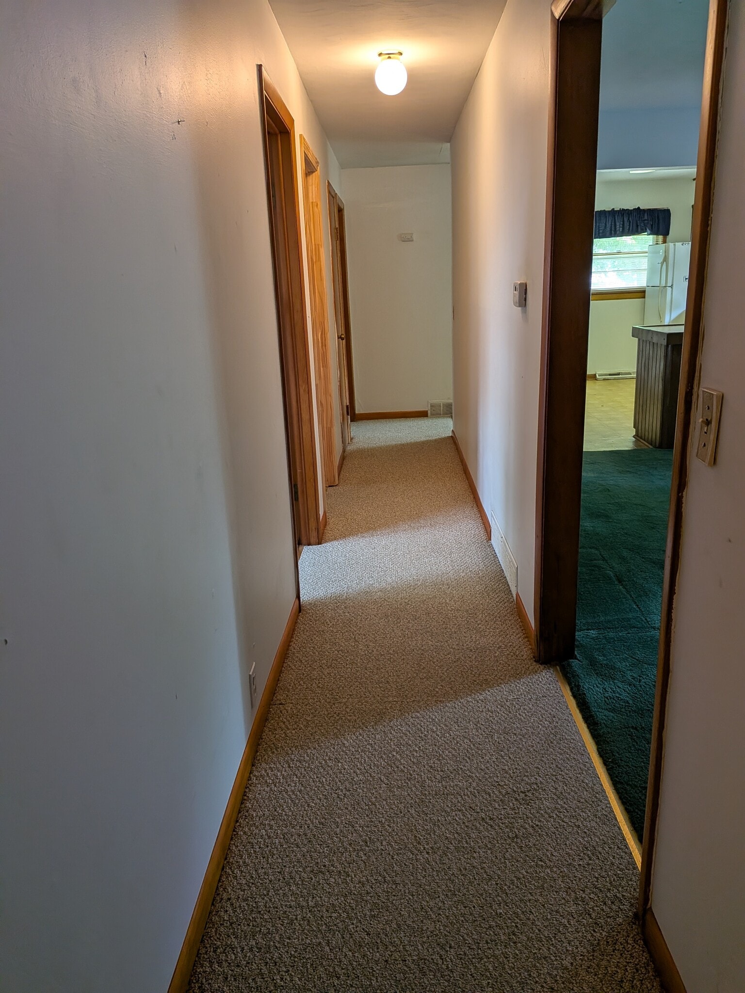 Building Photo - 506 Noble Ct