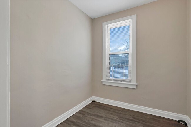 Building Photo - 775-777-777 S 17th St