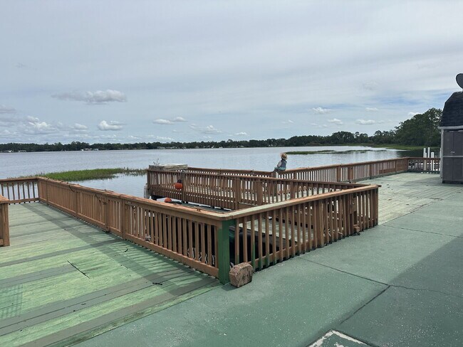 Building Photo - "Cozy and Convenient Water Front 2-Bedroom...