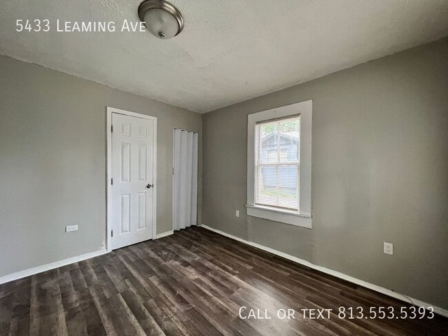 Building Photo - 5433 Leaming Ave