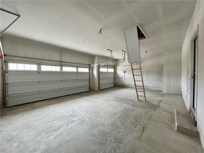 Building Photo - 326 Blue Oak Blvd