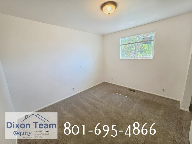 Building Photo - 2868 S 625 W