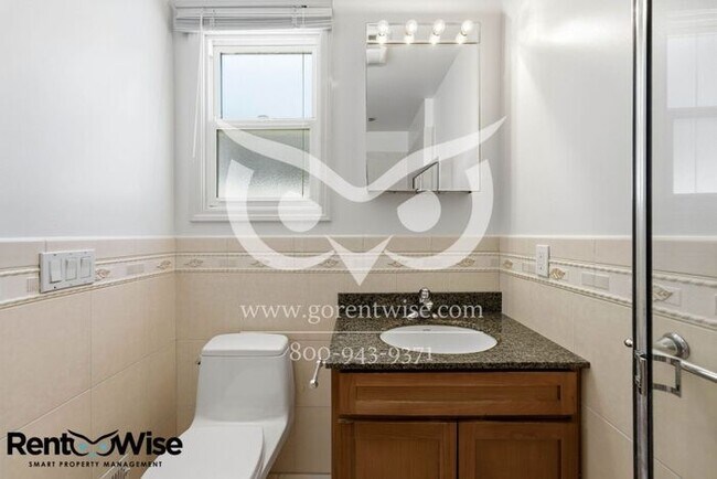 Building Photo - 190 Forest Knolls Dr