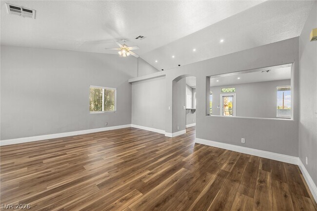 Building Photo - 328 Waterwheel Falls Dr