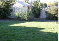 Building Photo - Nice home in great neighborhood