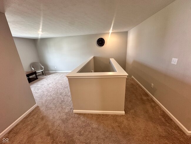 Building Photo - 1620 Creek Bed Ln