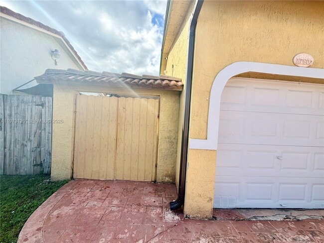 Building Photo - 17802 SW 152nd Ct