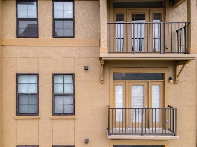 Building Photo - North Quarter of Downtown Orlando, convenient to Ivanhoe District