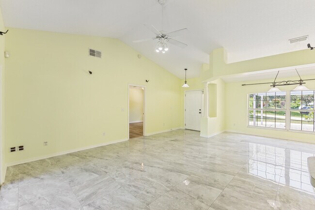 Building Photo - 9525 White Sand Ct