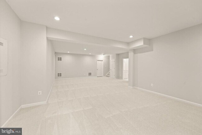 Building Photo - 43620 Merchant Mill Terrace