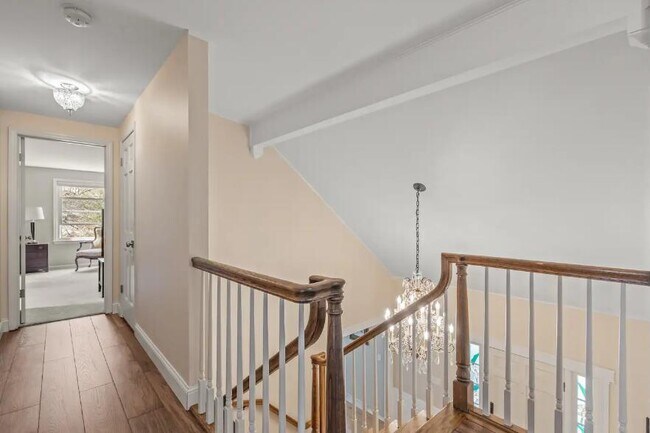 Building Photo - 3223 W Fleur De Lis Dr