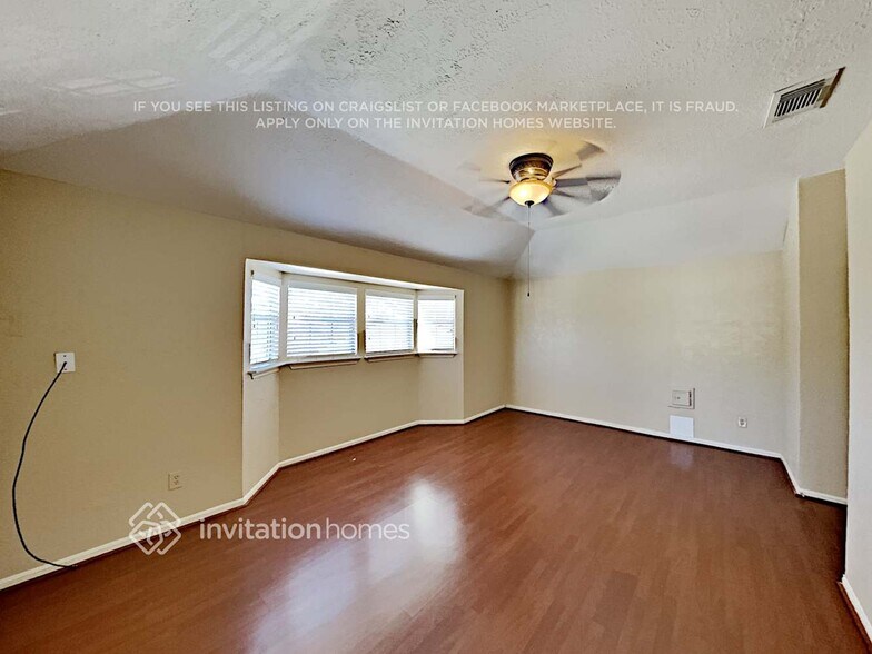 Building Photo - 12902 Skymeadow Dr