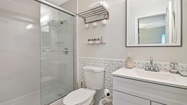 Building Photo - 261 Cypress Point Dr