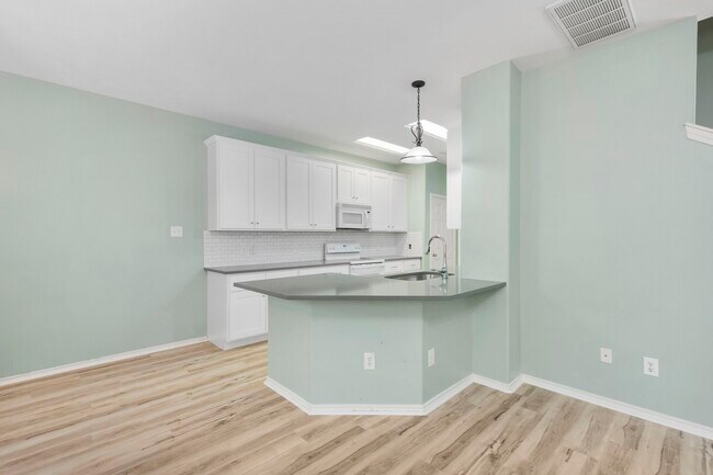 Building Photo - 98 E Stedhill Loop