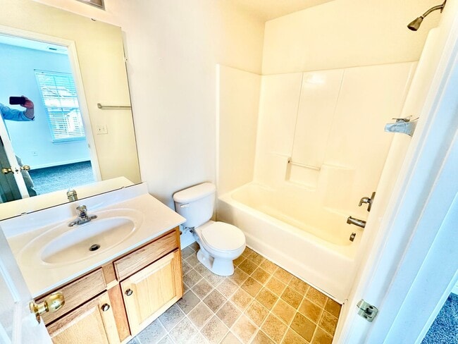 Building Photo - 1065 Constitution Park Blvd