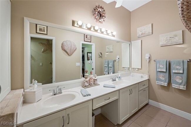 Building Photo - 5515 SW 12th Ave