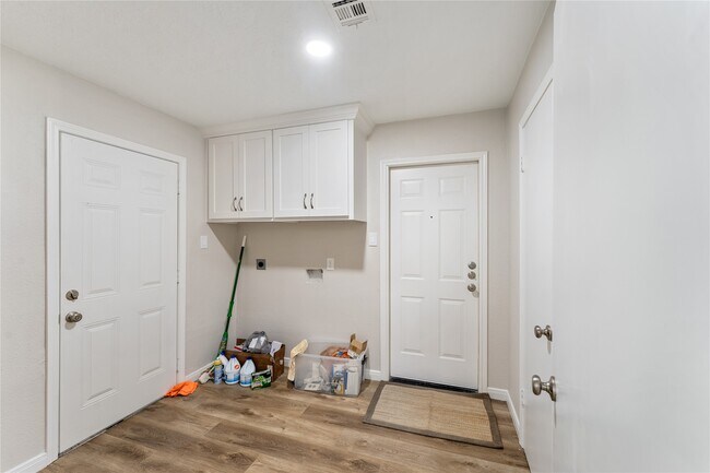 Building Photo - 14807 Joshnomi Ln