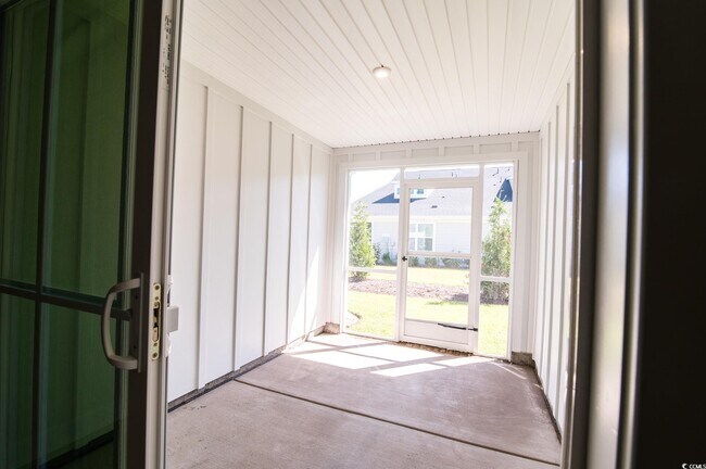 Building Photo - 2382 Elowen Ln