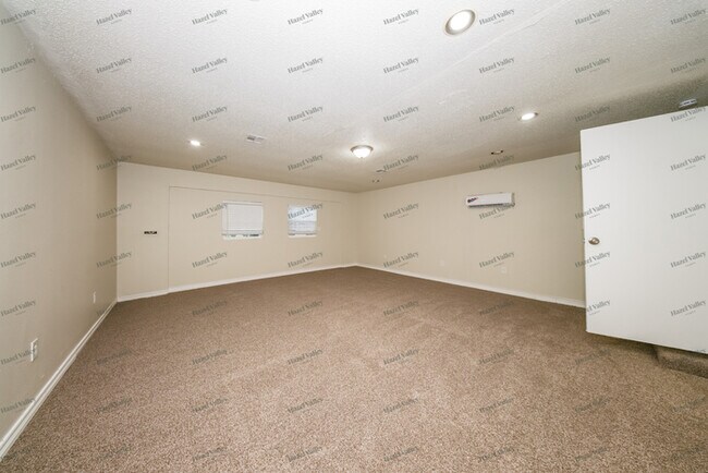 Building Photo - 229 NW 87th St