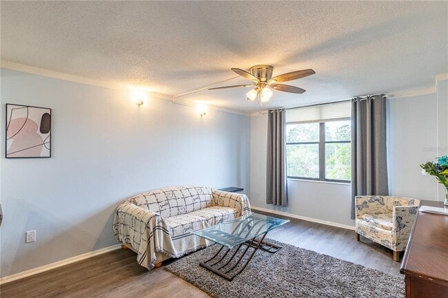 Building Photo - 701 S Madison Ave