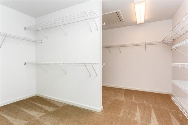 Building Photo - 5020 Greatwood Ln
