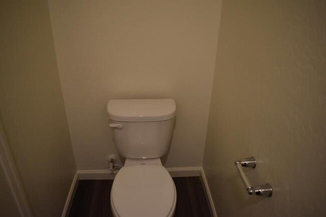 Building Photo - 708 Athena Dr