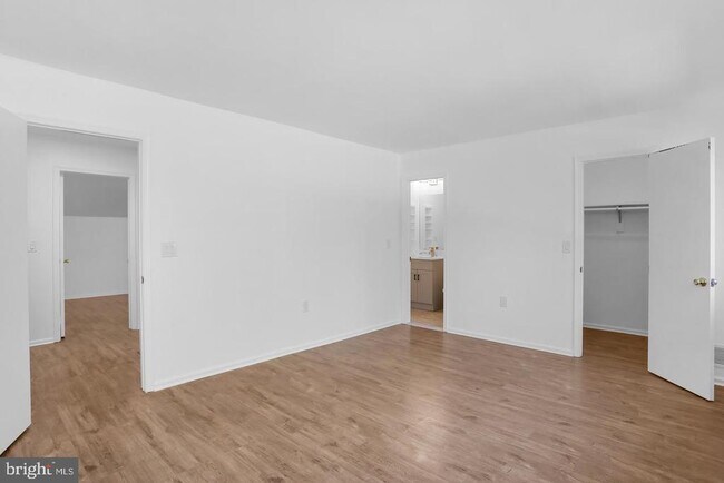 Building Photo - 37 Teal Ct