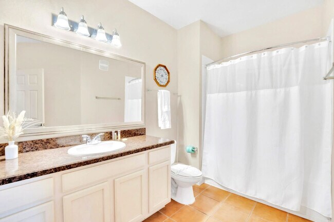 Building Photo - 14200 Avalon Rd