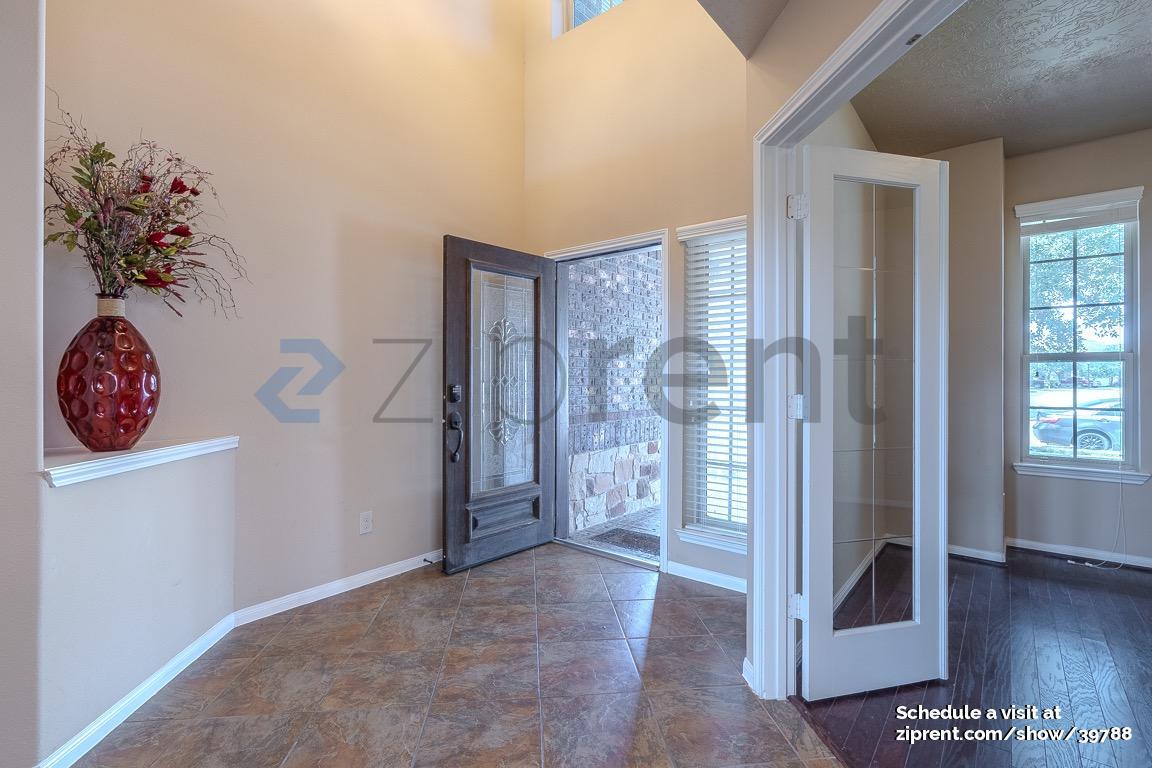 Building Photo - 2814 Palm Harbour Dr