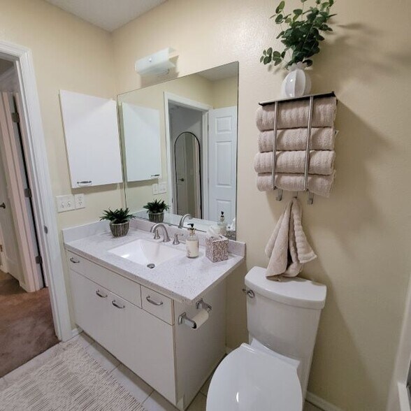 Building Photo - 2845 Barboza Dr