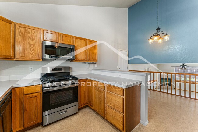 Building Photo - Spacious Home with Fenced Yard and Central AC