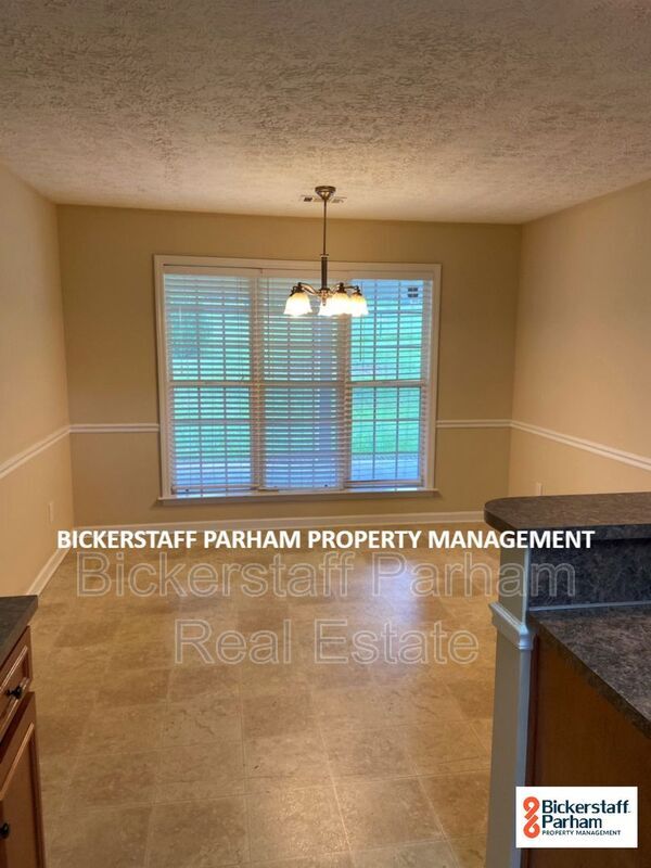 Building Photo - 1070 Watervalley Dr