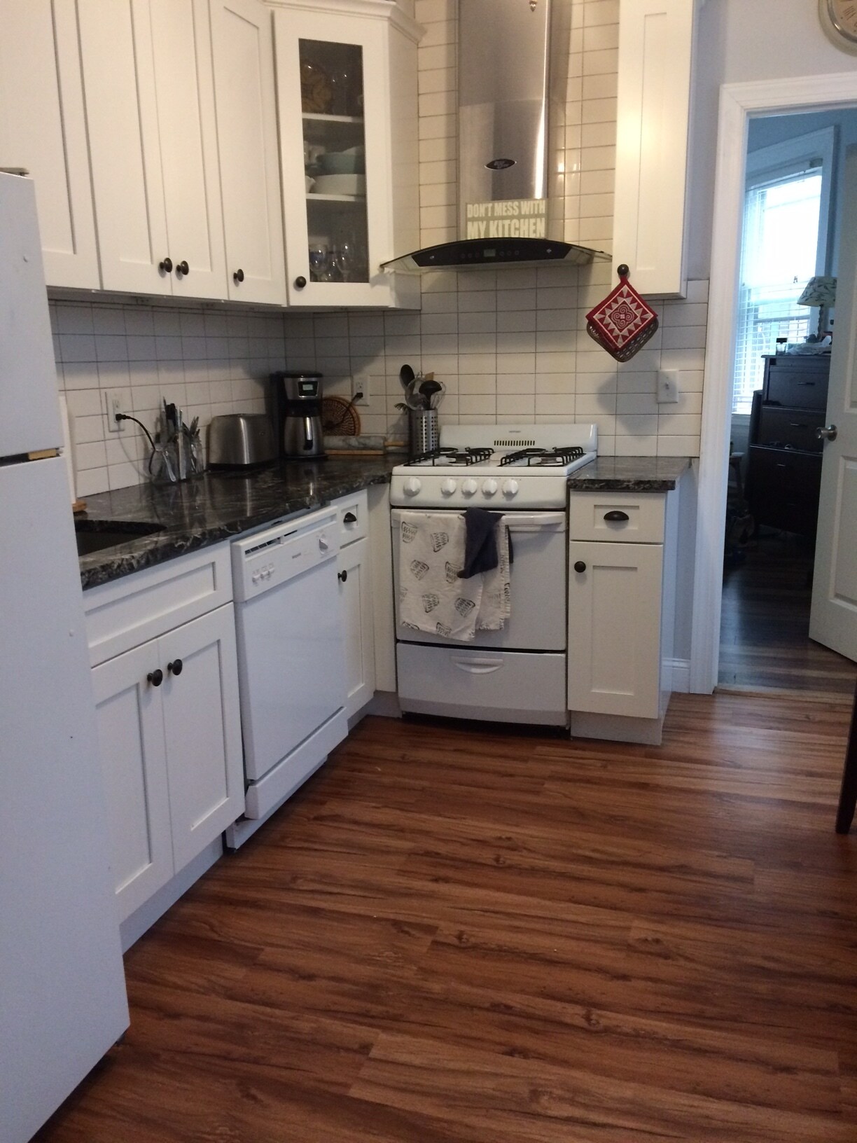 Building Photo - 323 S 46th St