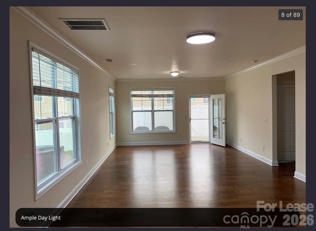 Building Photo - 1464 Bramblewood Dr