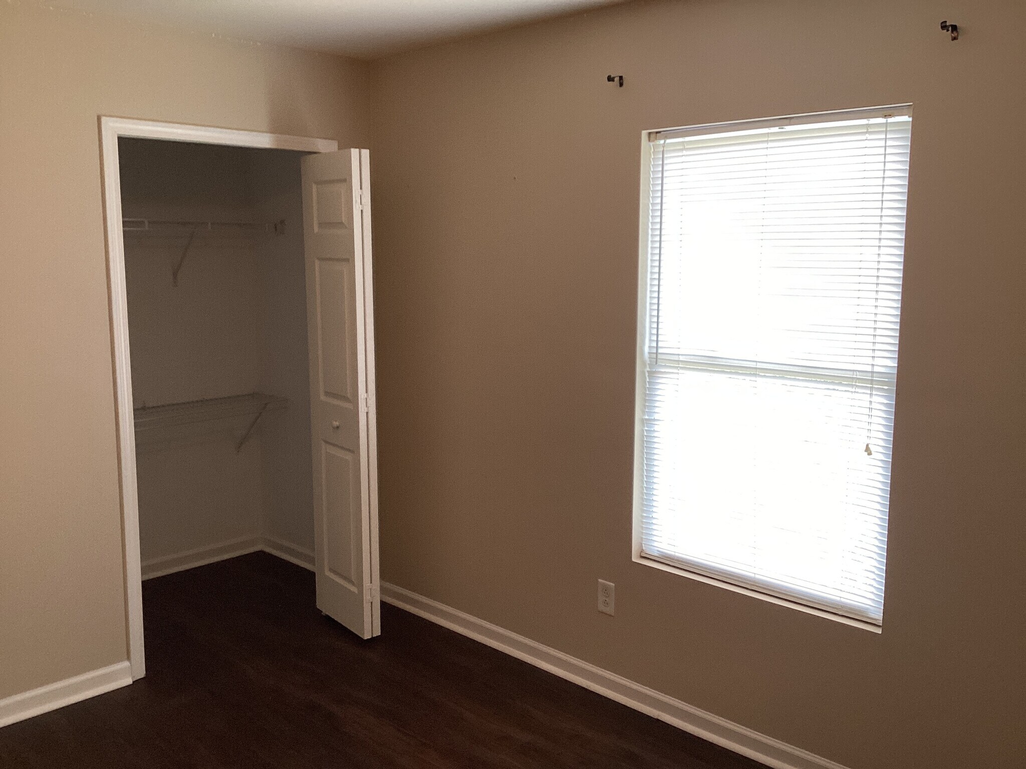 Building Photo - 1018 Skillbeck Rd