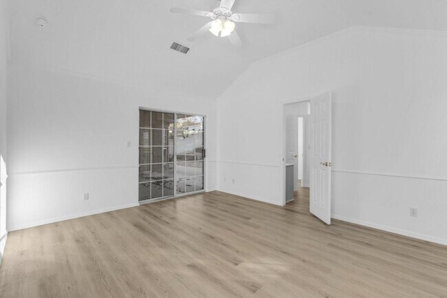 Building Photo - 9512 Rosas Ave NE