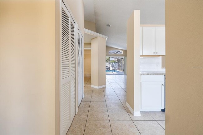 Building Photo - 13237 Greenpointe Dr