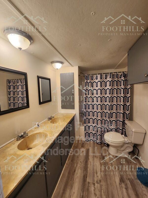Building Photo - 107 McFarlin Way